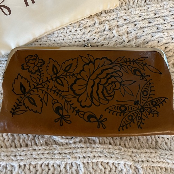 HOBO Lauren wallet. Limited edition. Tattooed by Virginia Elwood. Brand new. - Picture 2 of 13